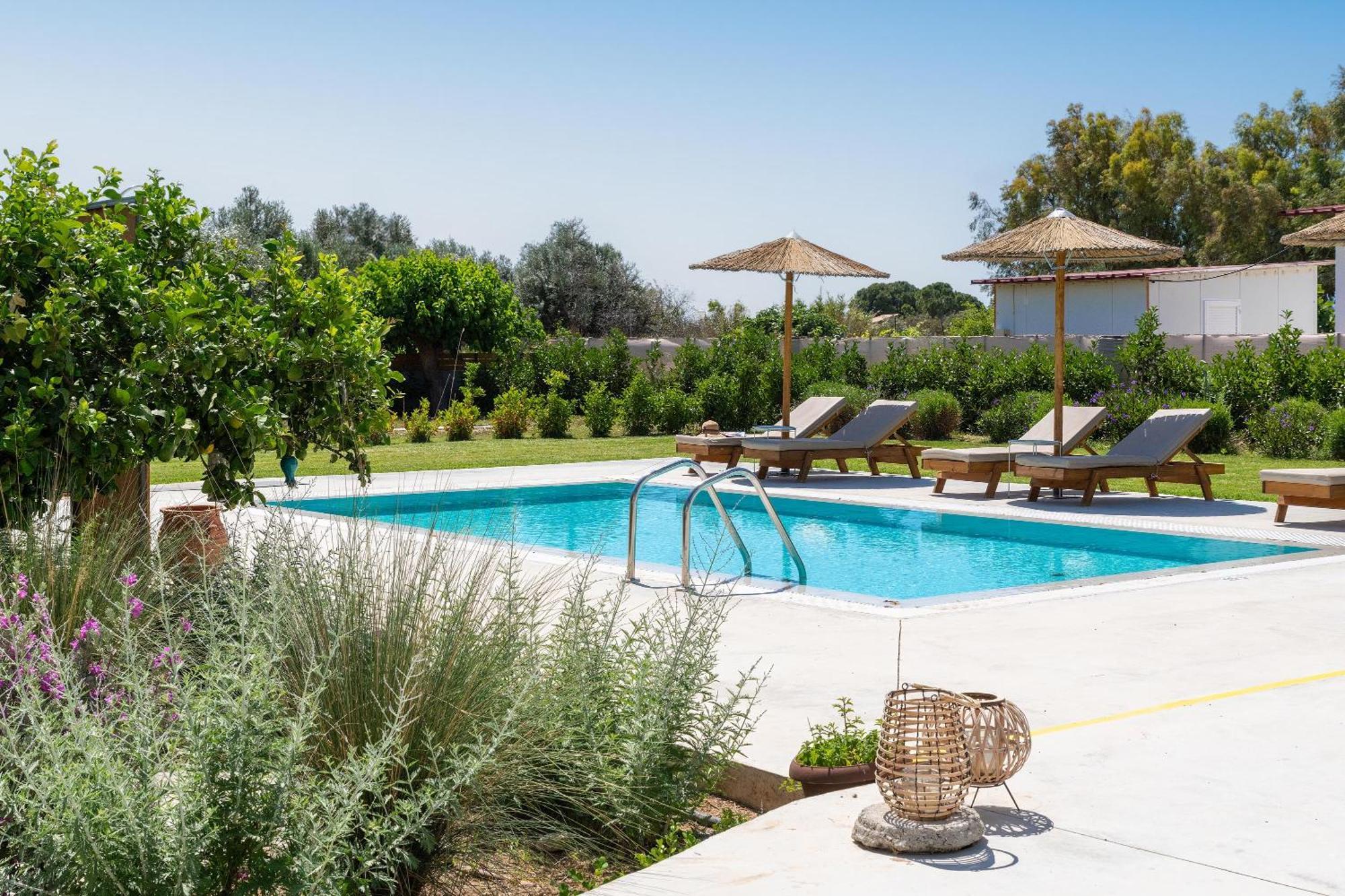 Ethria Pool Villa With Heated Jacuzzi Afantou Luaran gambar